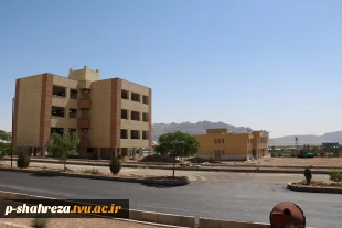 عملیات زیرسازی،قیرپاشی وآسفالت فازدوم ساختمان جدید آموزشکده فنی پسران شهرضا به پایان رسید. 10
